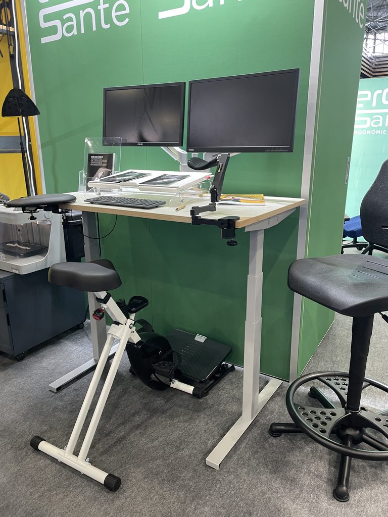 Pédalier d'under-desk (sous bureau) pour stimuler la circulation sanguine et bouger en télétravail.